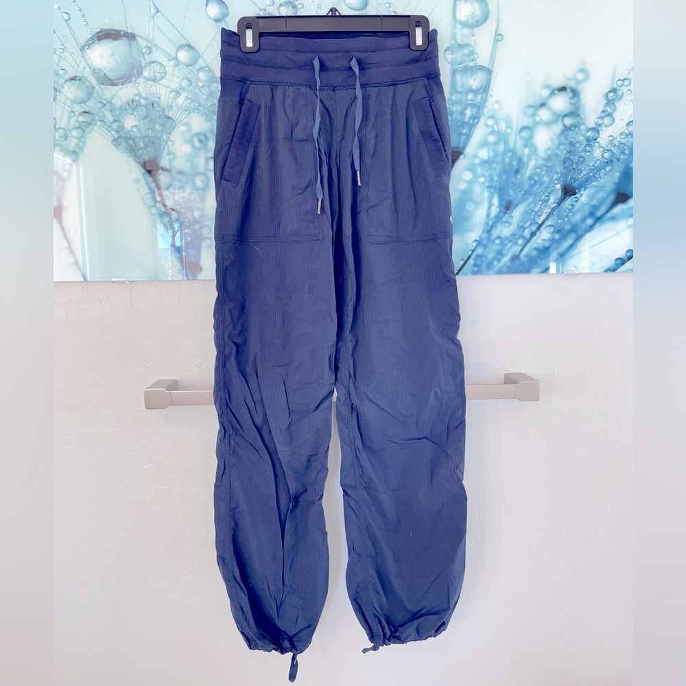 LuLu Lemon dance studio jogger pants in dark blue size 4 (XS/S)